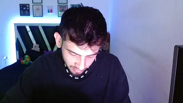 Sebasxxl12 online show from 5, 1, 2026