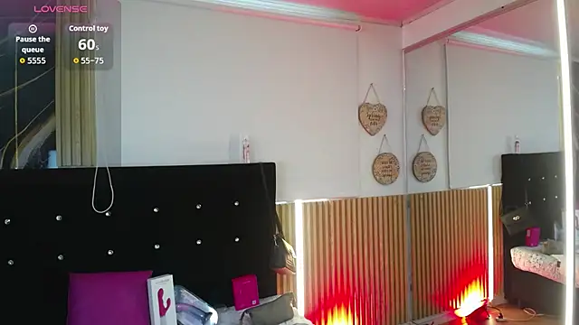 chloe  Jones  online show from 10, 4, 2026