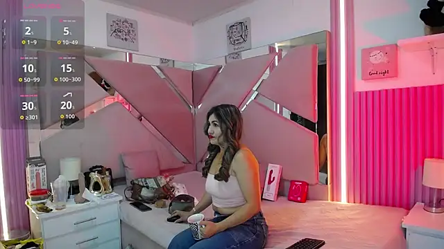 chloe  Jones  online show from 26, 6, 2026
