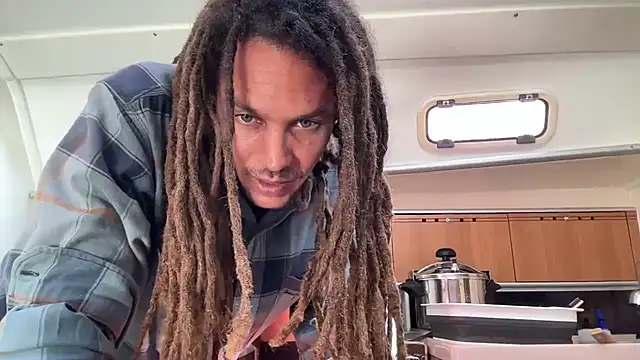 Monk and Mia online show from 18, 10, 2025