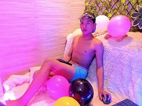 Snapshot of Sammy_Millers chatting on 22, 12, 2025 Sammy Millers online show from 22, 12, 2025