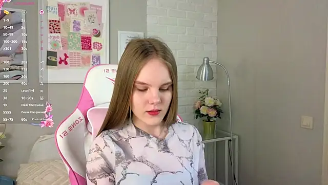 Lili Lohan online show from 3, 4, 2026