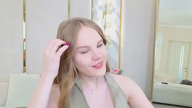 Lili Lohan online show from 31, 5, 2026