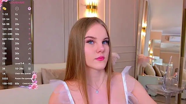 Lili Lohan online show from 14, 11, 2025