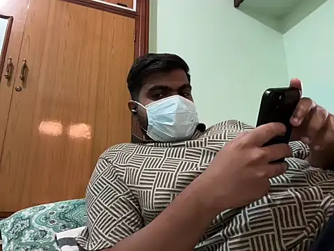 Romeo Sam2 online show from 30, 9, 2025