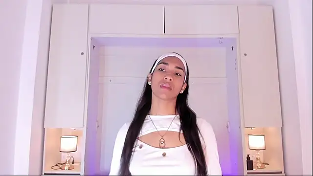 AnahiCollins online show from 13, 10, 2025