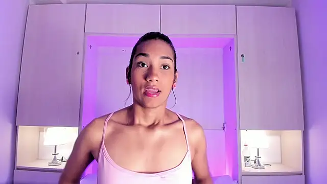 AnahiCollins online show from 29, 4, 2026