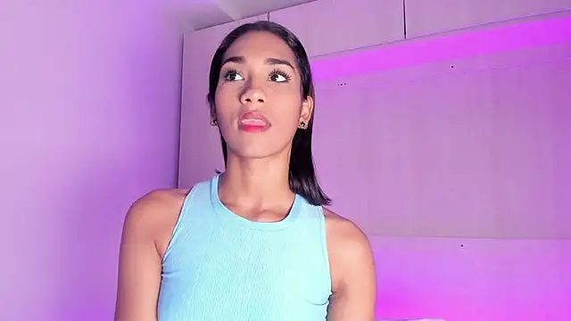 AnahiCollins online show from 9, 5, 2026