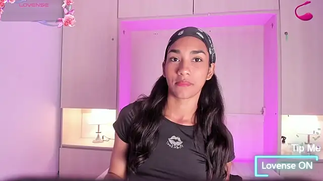 Snapshot of AnahiCollins chatting on 4, 3, 2026 AnahiCollins online show from 4, 3, 2026