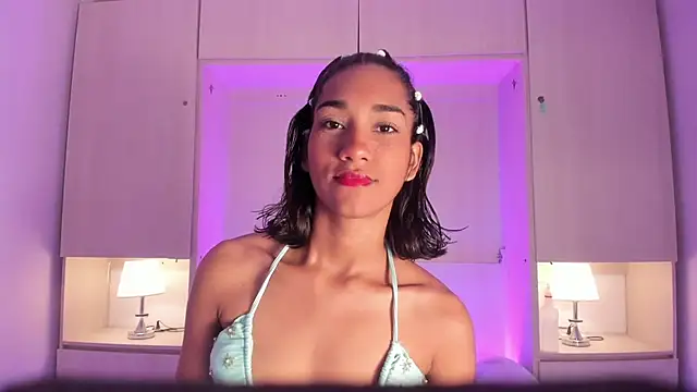 AnahiCollins online show from 30, 4, 2026