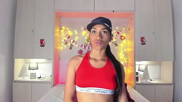 AnahiCollins online show from 16, 12, 2025