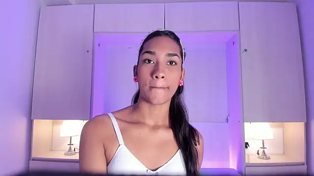 Snapshot of AnahiCollins chatting on 19, 2, 2026 AnahiCollins online show from 19, 2, 2026