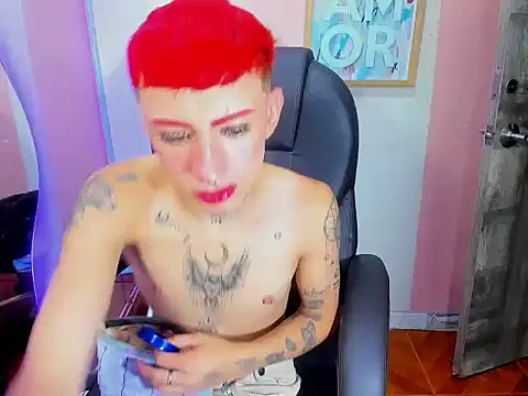 Snapshot of Mila_Leon chatting on 19, 2, 2026 Mila Leon online show from 19, 2, 2026