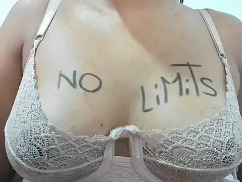 Valentinahot7 online show from 23, 11, 2025