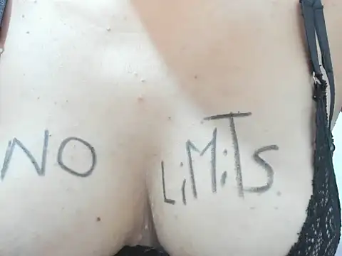 Valentinahot7 online show from 5, 12, 2025