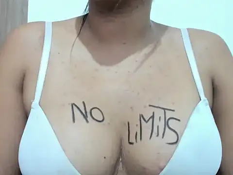 Valentinahot7 online show from 2, 10, 2025