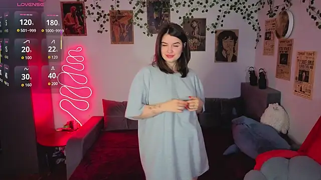 kira kick online show from 21, 11, 2025