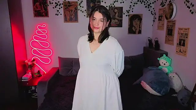 kira kick online show from 24, 10, 2025