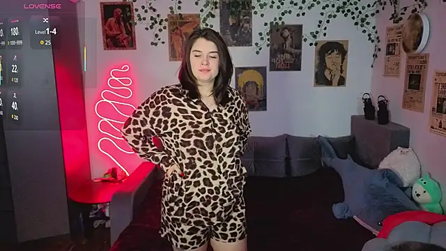 kira kick online show from 20, 11, 2025