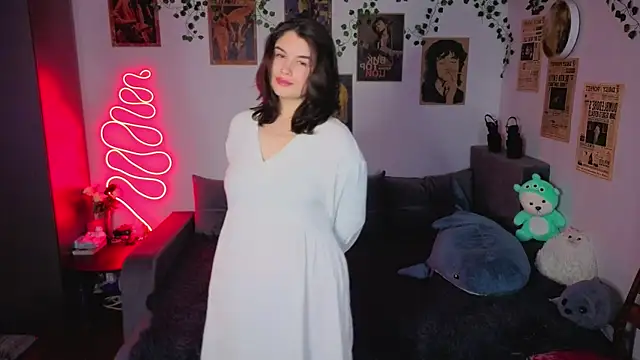 kira kick online show from 23, 10, 2025