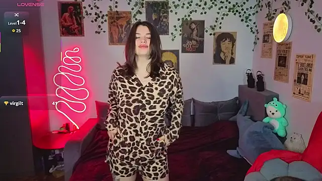 kira kick online show from 16, 11, 2025