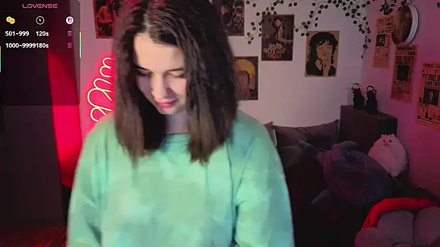 kira kick online show from 28, 11, 2025