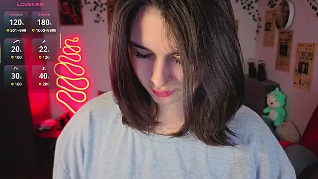 kira kick online show from 7, 11, 2025