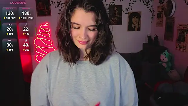 kira kick online show from 13, 11, 2025