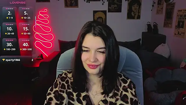 kira kick online show from 17, 11, 2025