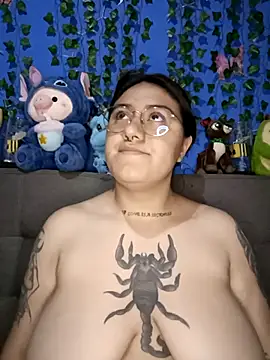 Snapshot of Maily_Gabby chatting on 28, 9, 2025 Maily Gabby online show from 28, 9, 2025