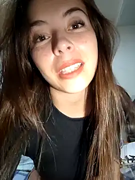 Snapshot of EmmaValencia_ chatting on 5, 11, 2025 EmmaValencia online show from 5, 11, 2025