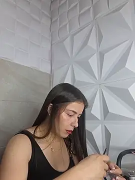 EmmaValencia  online show from 20, 2, 2026