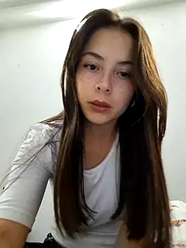 Snapshot of EmmaValencia_ chatting on 25, 10, 2025 EmmaValencia online show from 25, 10, 2025