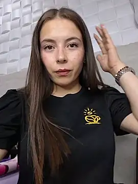 Snapshot of EmmaValencia_ chatting on 28, 11, 2025 EmmaValencia online show from 28, 11, 2025