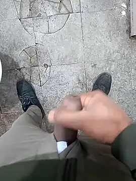 SlipperyRebound0 online show from 18, 11, 2025