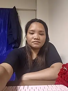 NestleGirl22 online show from 2, 4, 2026