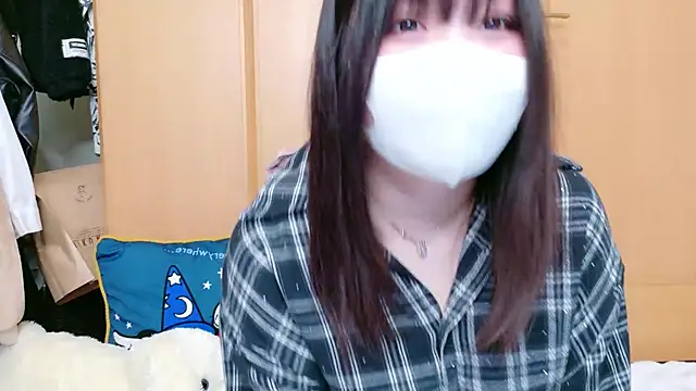 YUKINA 00 online show from 24, 4, 2026