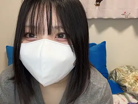 YUKINA 00 online show from 28, 9, 2025