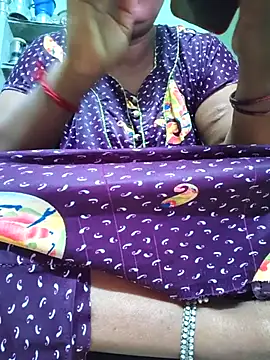 Snapshot of Tamilselviroja- chatting on 1, 8, 2026 Tamilselviroja- online show from 1, 8, 2026