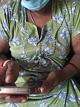 Snapshot of Tamilselviroja- chatting on 8, 8, 2026 Tamilselviroja- online show from 8, 8, 2026