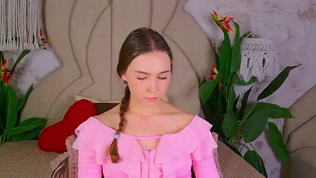 OliviaLay online show from 18, 11, 2025