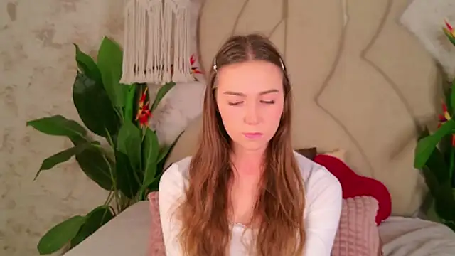 OliviaLay online show from 14, 11, 2025