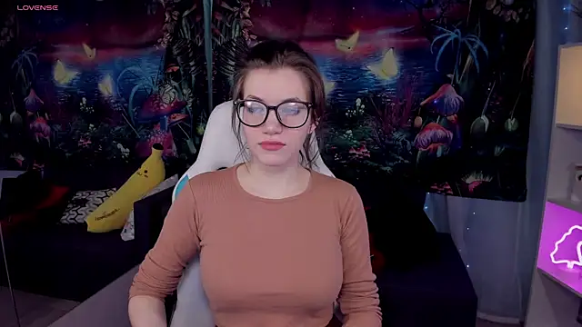 Snapshot of CathyAdams chatting on 16, 12, 2025 CathyAdams online show from 16, 12, 2025