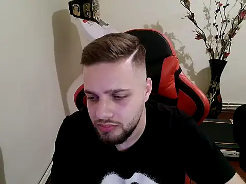 KingAdonisss online show from 6, 10, 2025