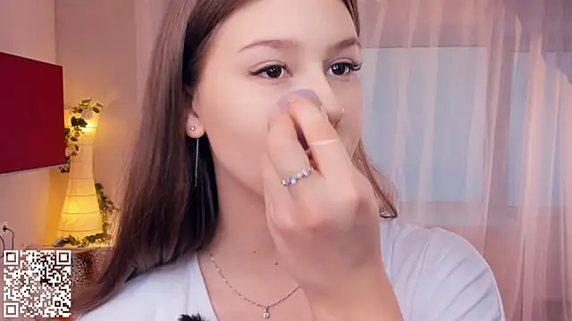 Snapshot of MondoNeko chatting on 25, 10, 2025 MondoNeko online show from 25, 10, 2025