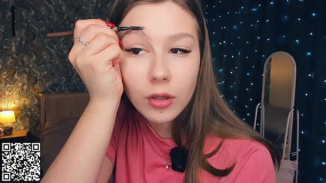 Snapshot of MondoNeko chatting on 30, 11, 2025 MondoNeko online show from 30, 11, 2025