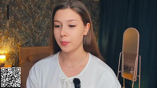 Snapshot of MondoNeko chatting on 3, 12, 2025 MondoNeko online show from 3, 12, 2025