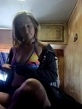 Queen2454 online show from 17, 5, 2026