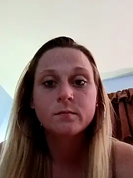 Queen2454 online show from 24, 4, 2026