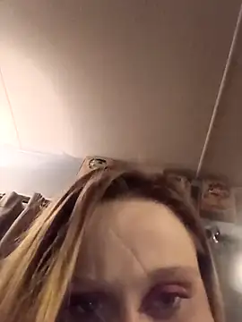 Queen2454 online show from 27, 2, 2026